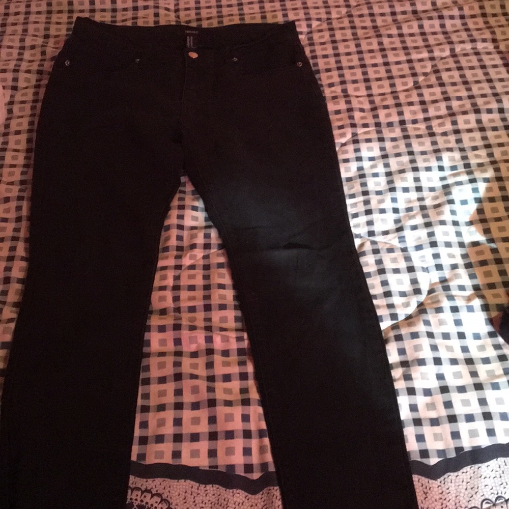 Black skinny jeans